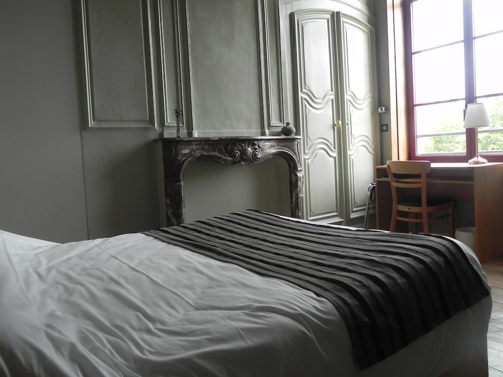 Hotel - Restaurant Au Tonnelier Bergues Quarto foto