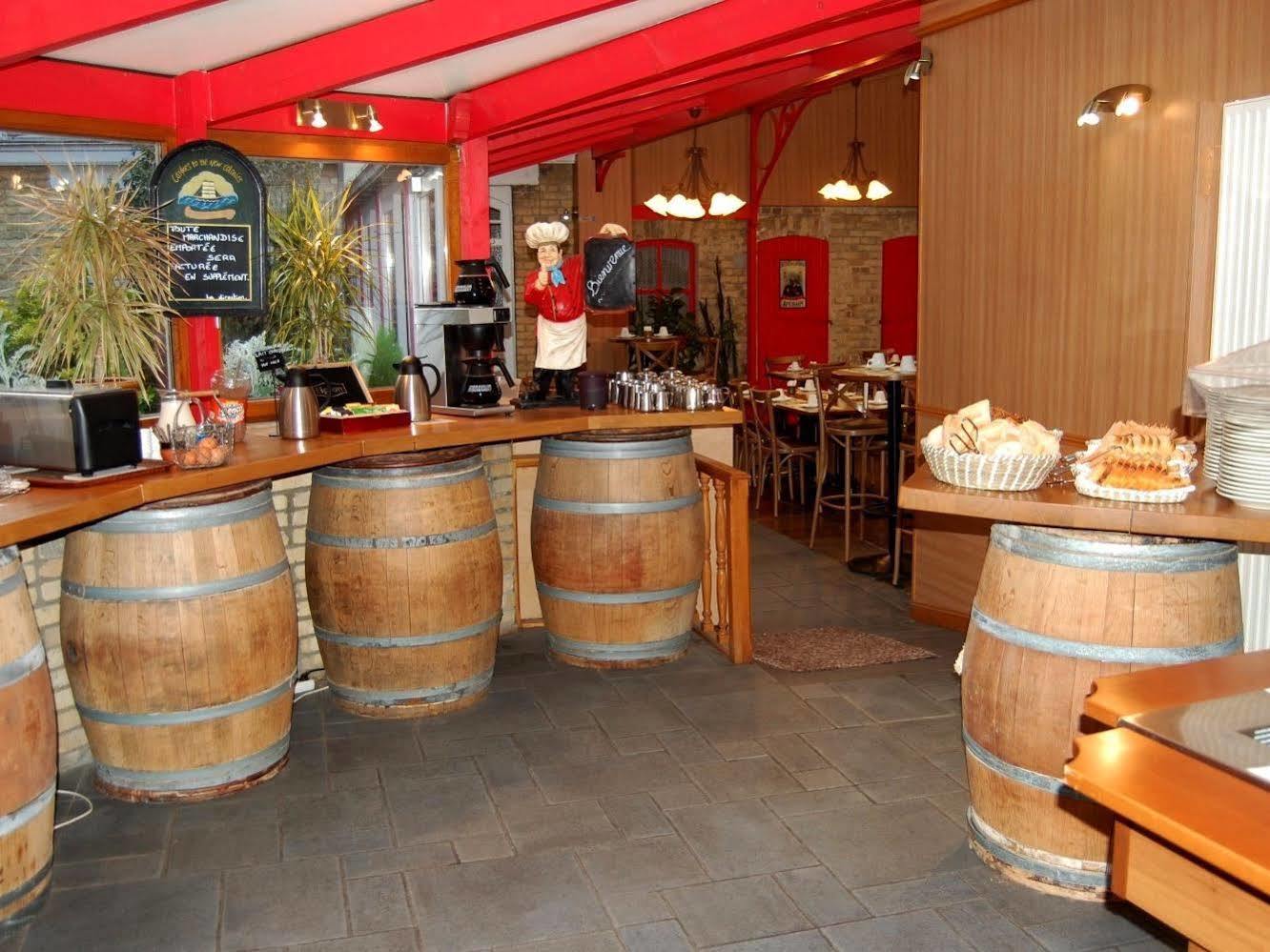 Hotel - Restaurant Au Tonnelier Bergues Exterior foto